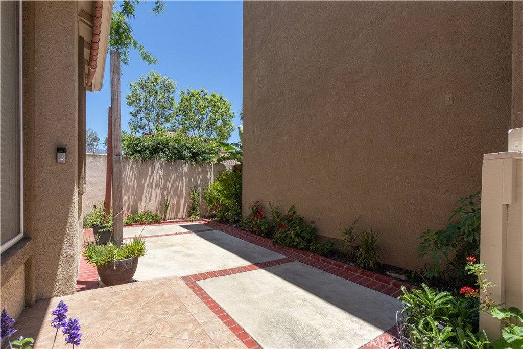 188 Calle De Los Ninos