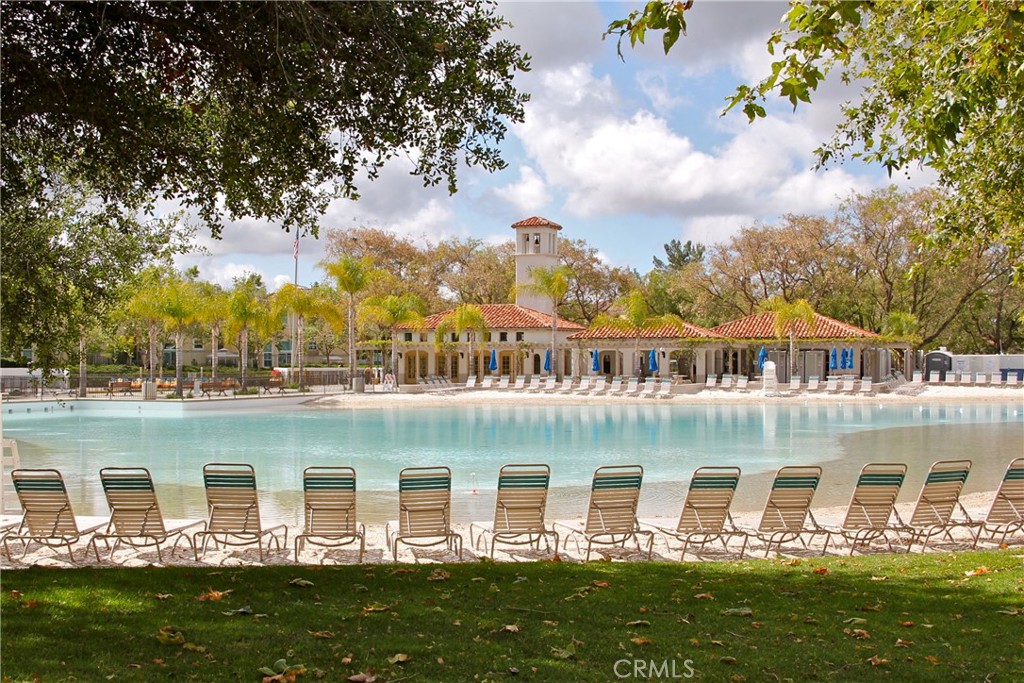 188 Calle De Los Ninos