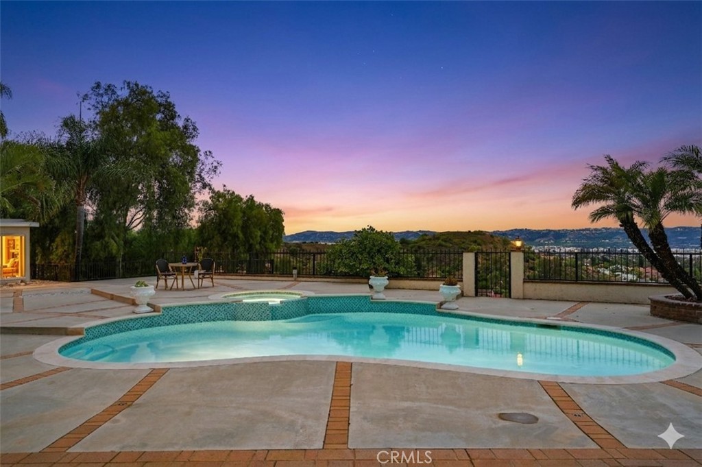 19704 Saddlecrest