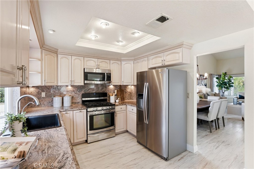19704 Saddlecrest