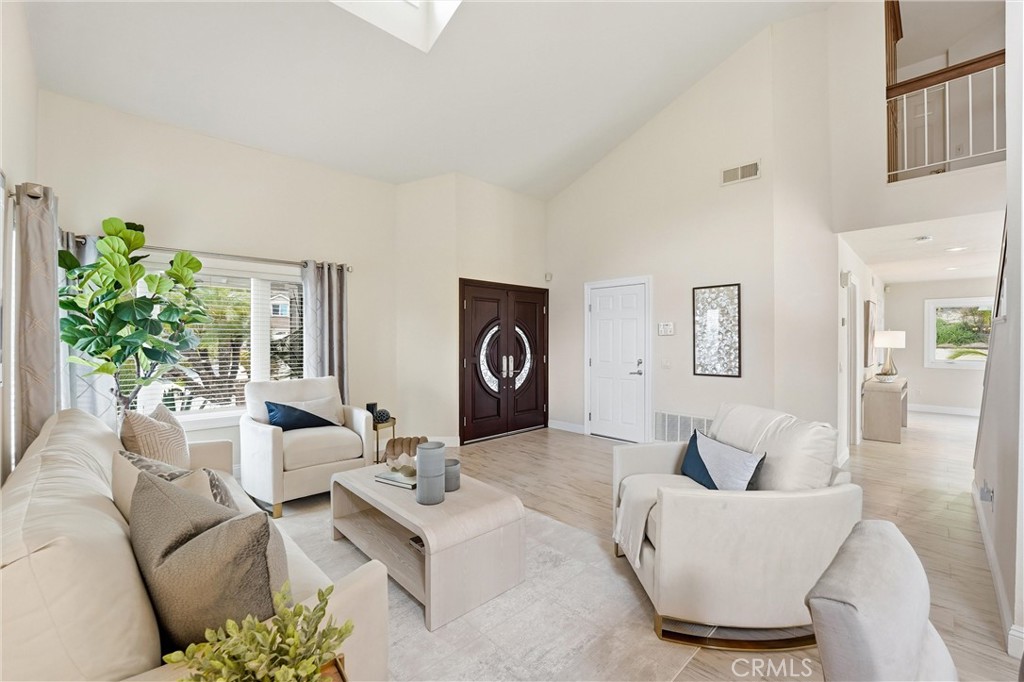 19704 Saddlecrest