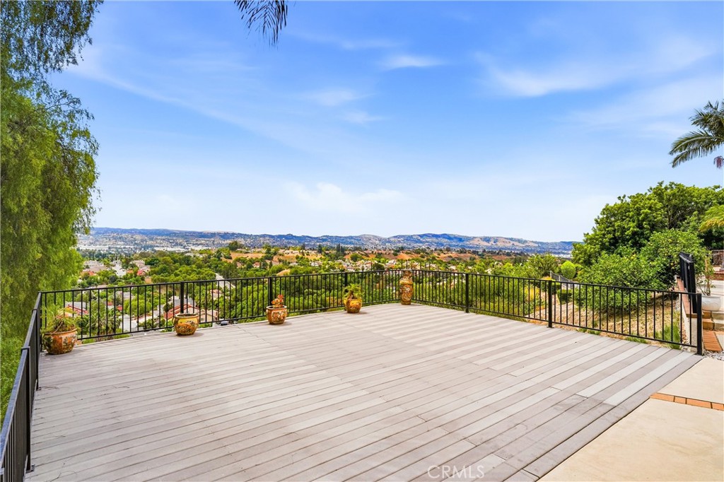 19704 Saddlecrest