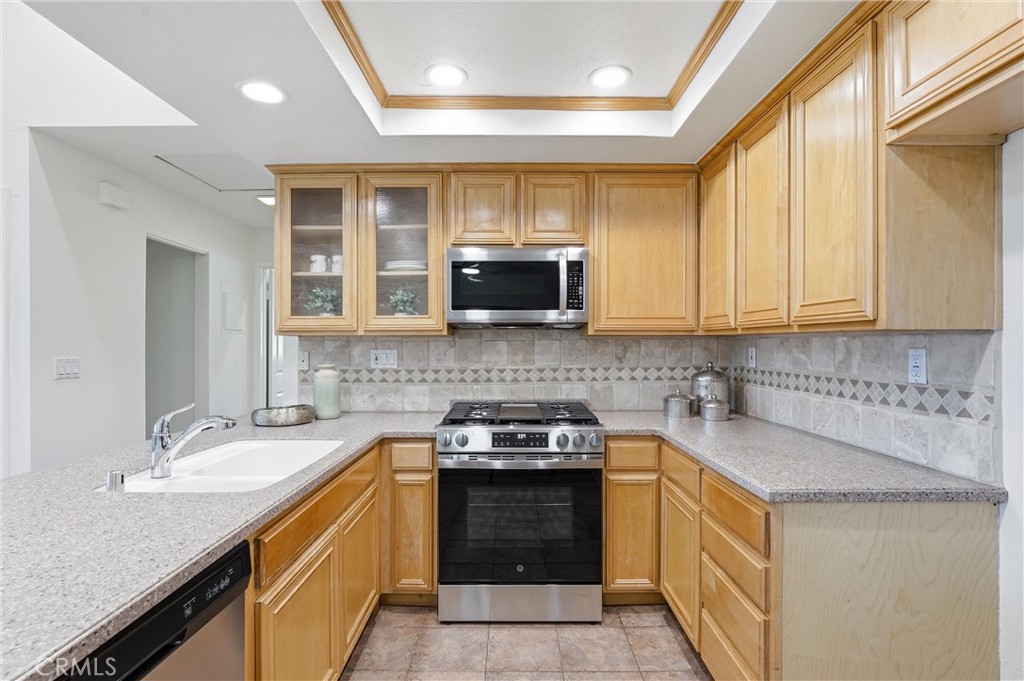 24381 Avenida De Los Ninos