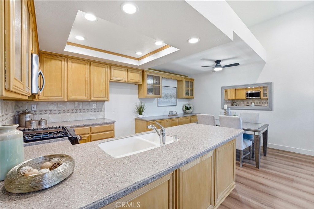 24381 Avenida De Los Ninos