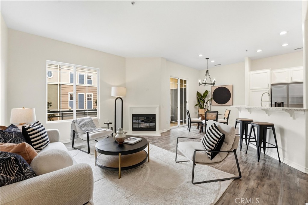3407 S Main L