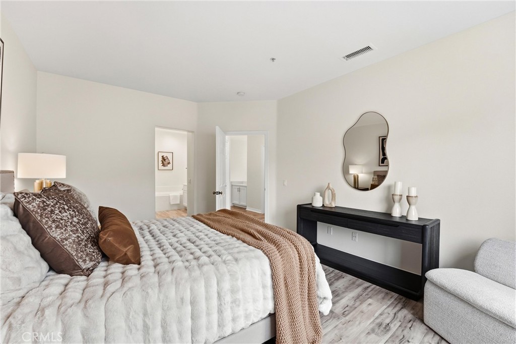 3407 S Main L