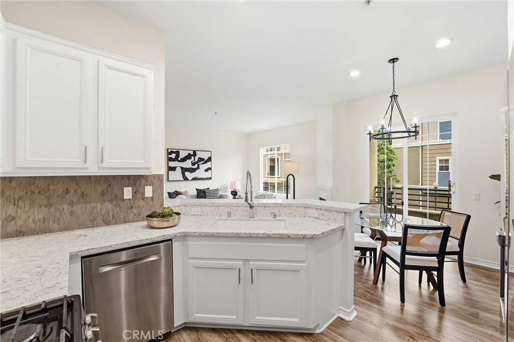 3407 S Main L
