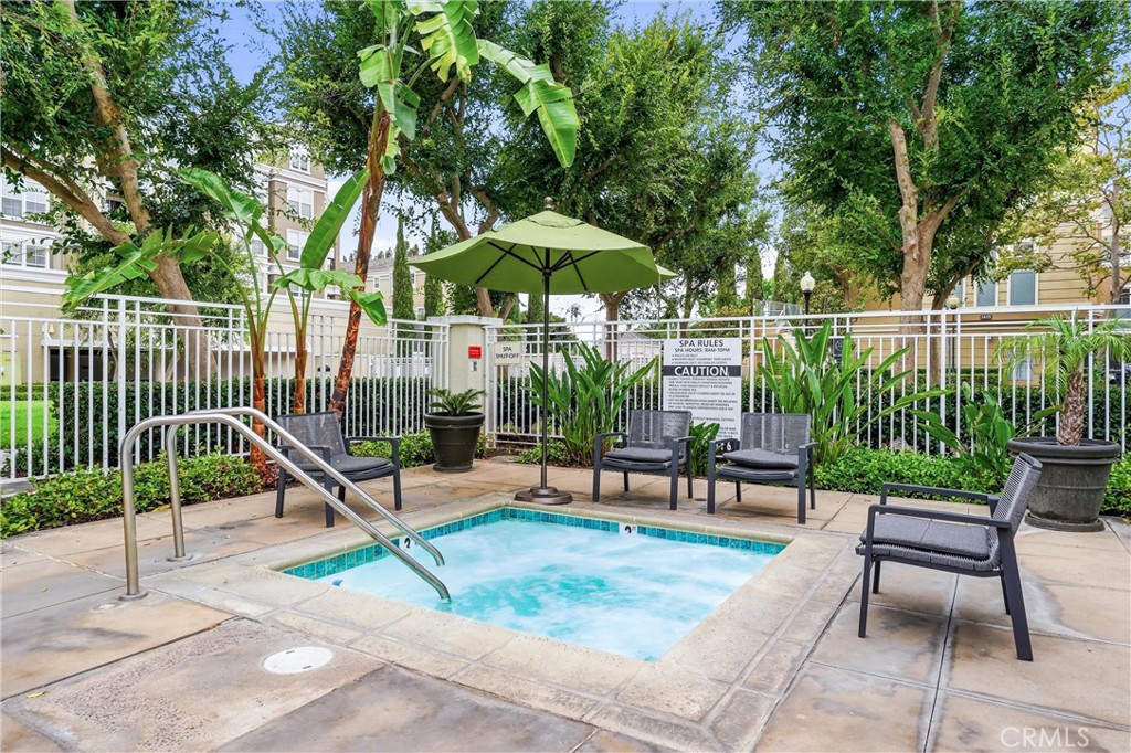 3407 S Main L