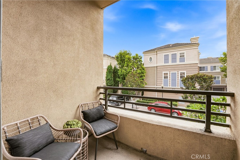 3407 S Main L