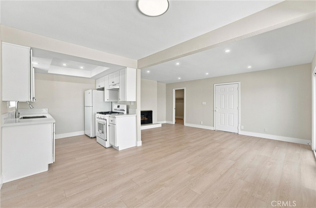 7751 Newman 4