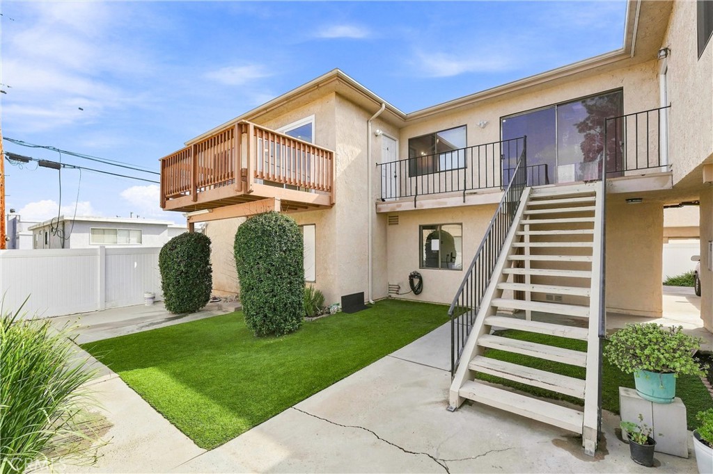 7751 Newman 4 Huntington Beach Ca Us 92647 Oc26193614