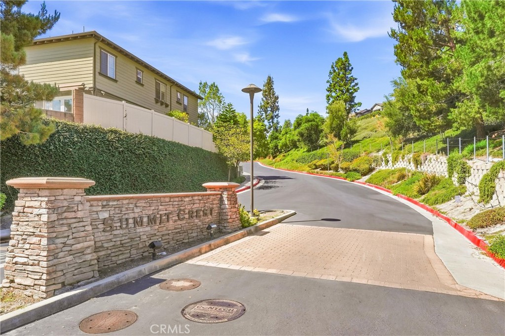 212 Summit
