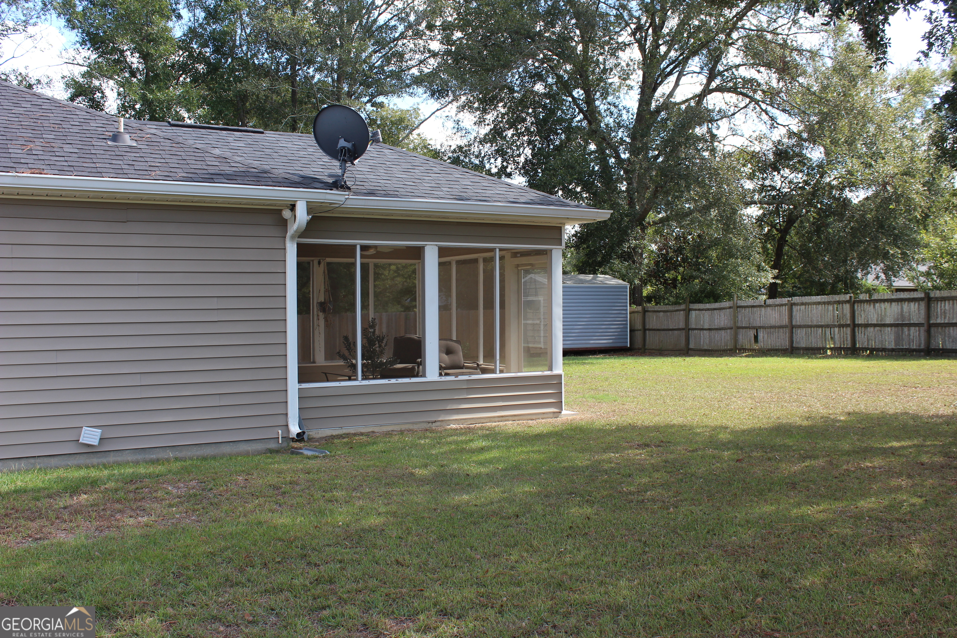 406 Old Brookfield Road E