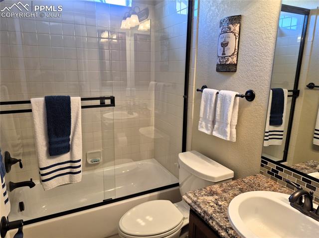 7619 Eagle Feather Point