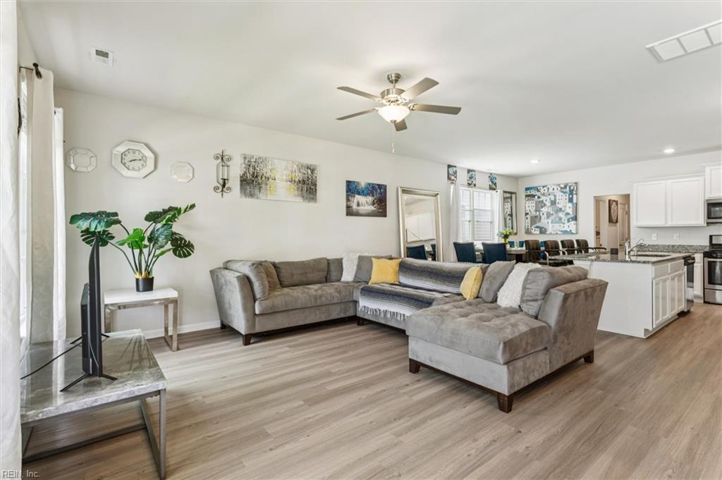 1519 Auckland CT