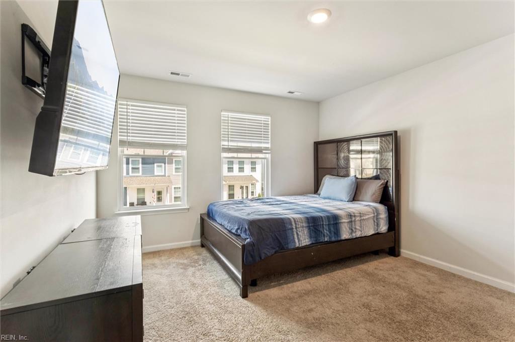 1519 Auckland CT