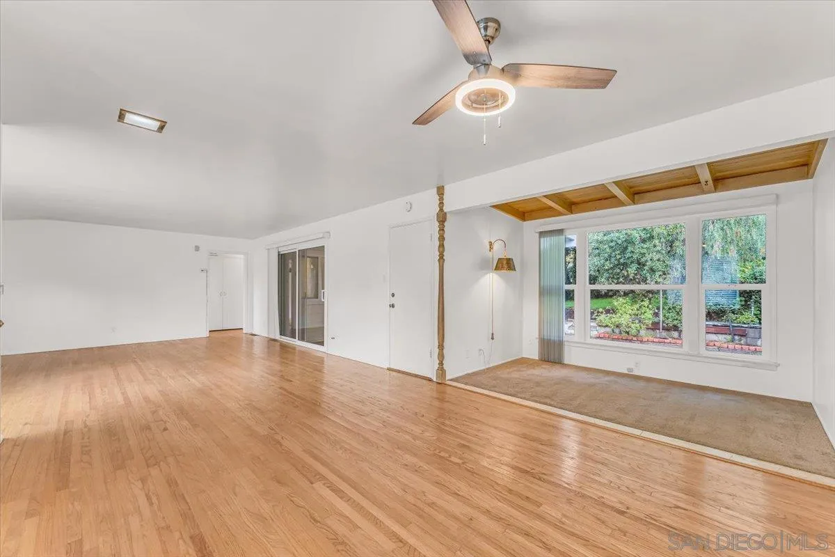 1222 Oak Dr