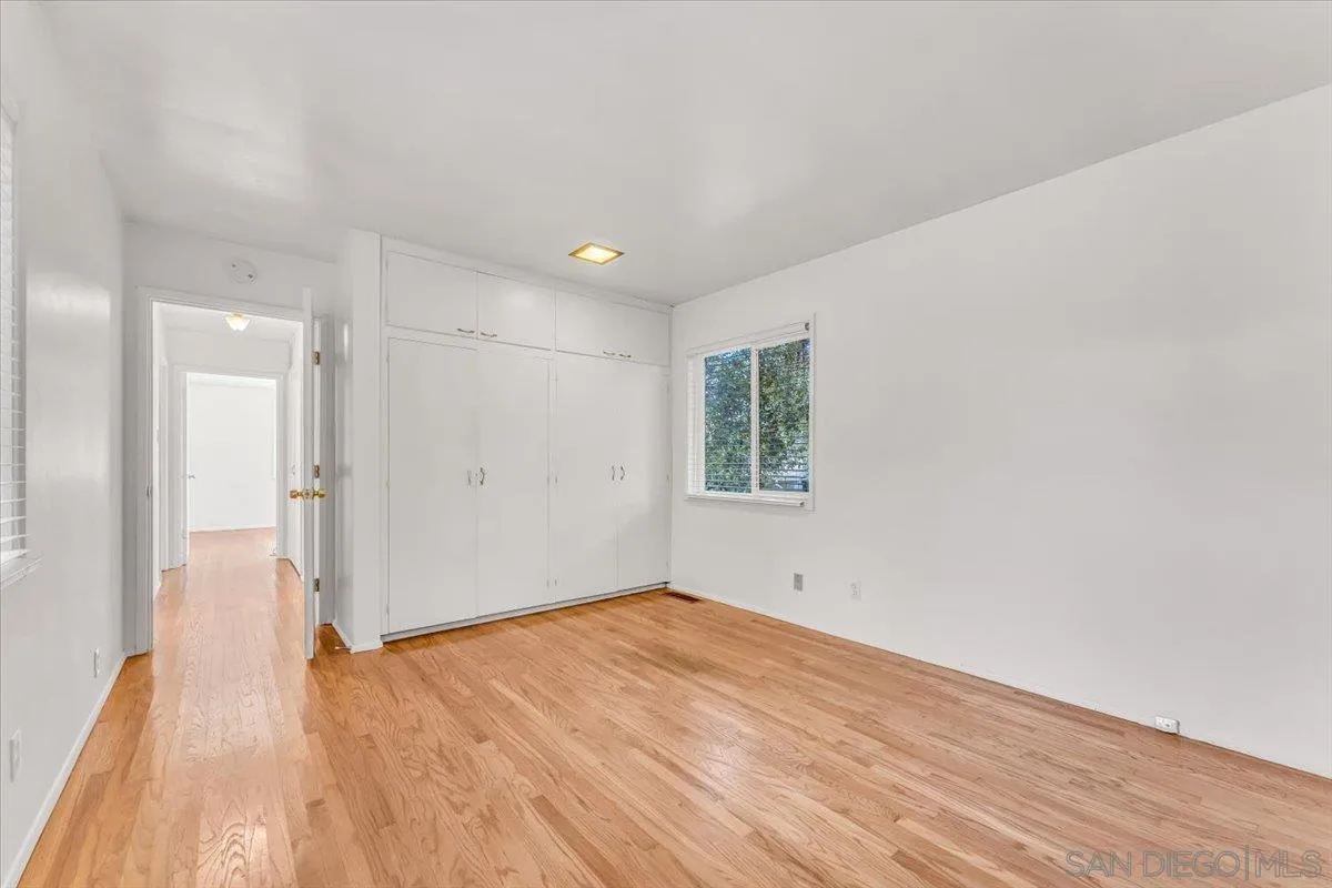 1222 Oak Dr