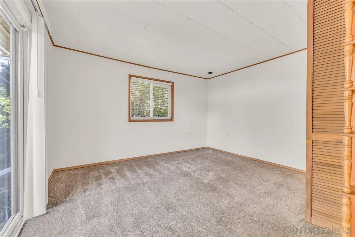 1222 Oak Dr