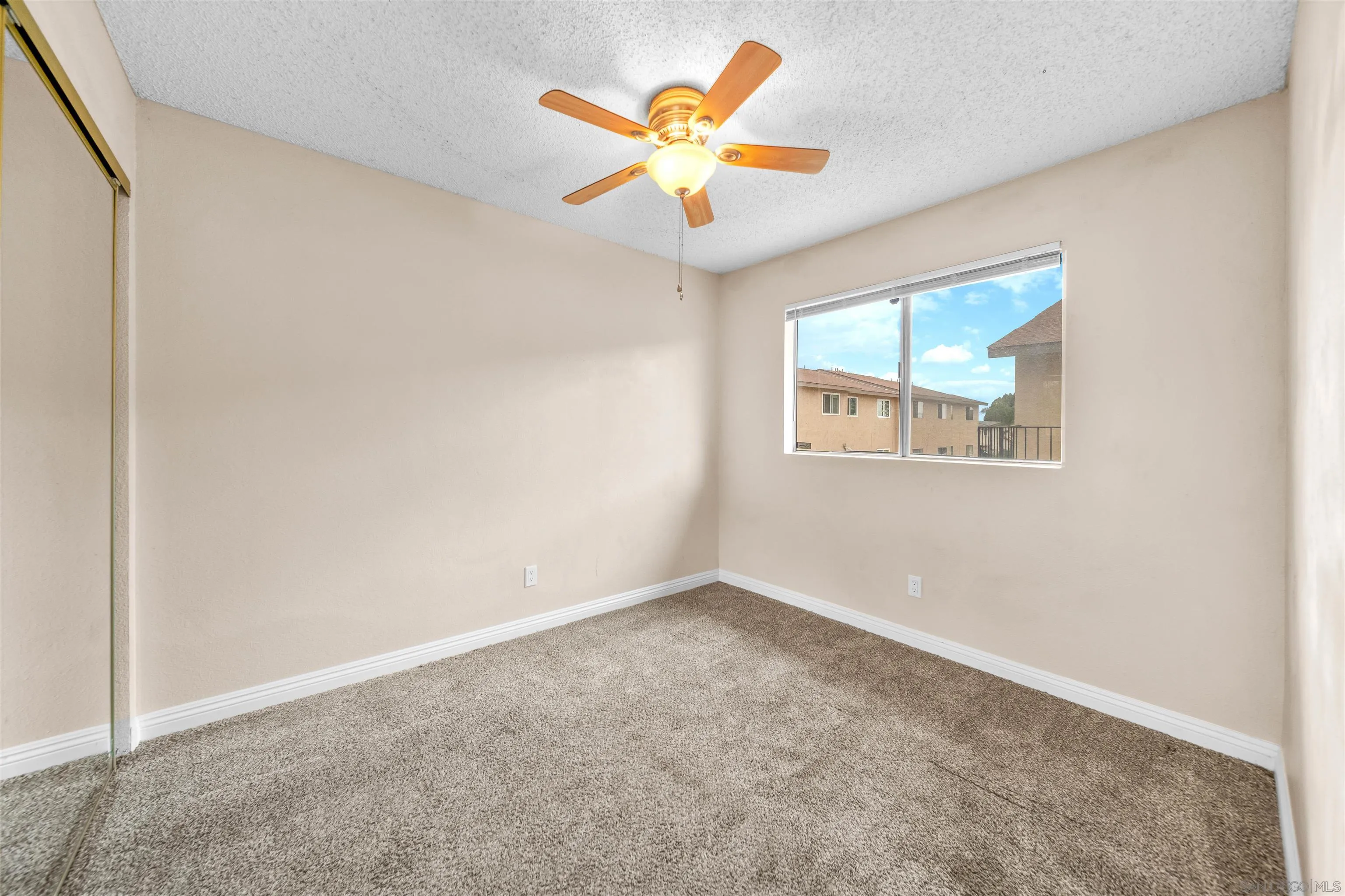 250 50th St Unit: 36