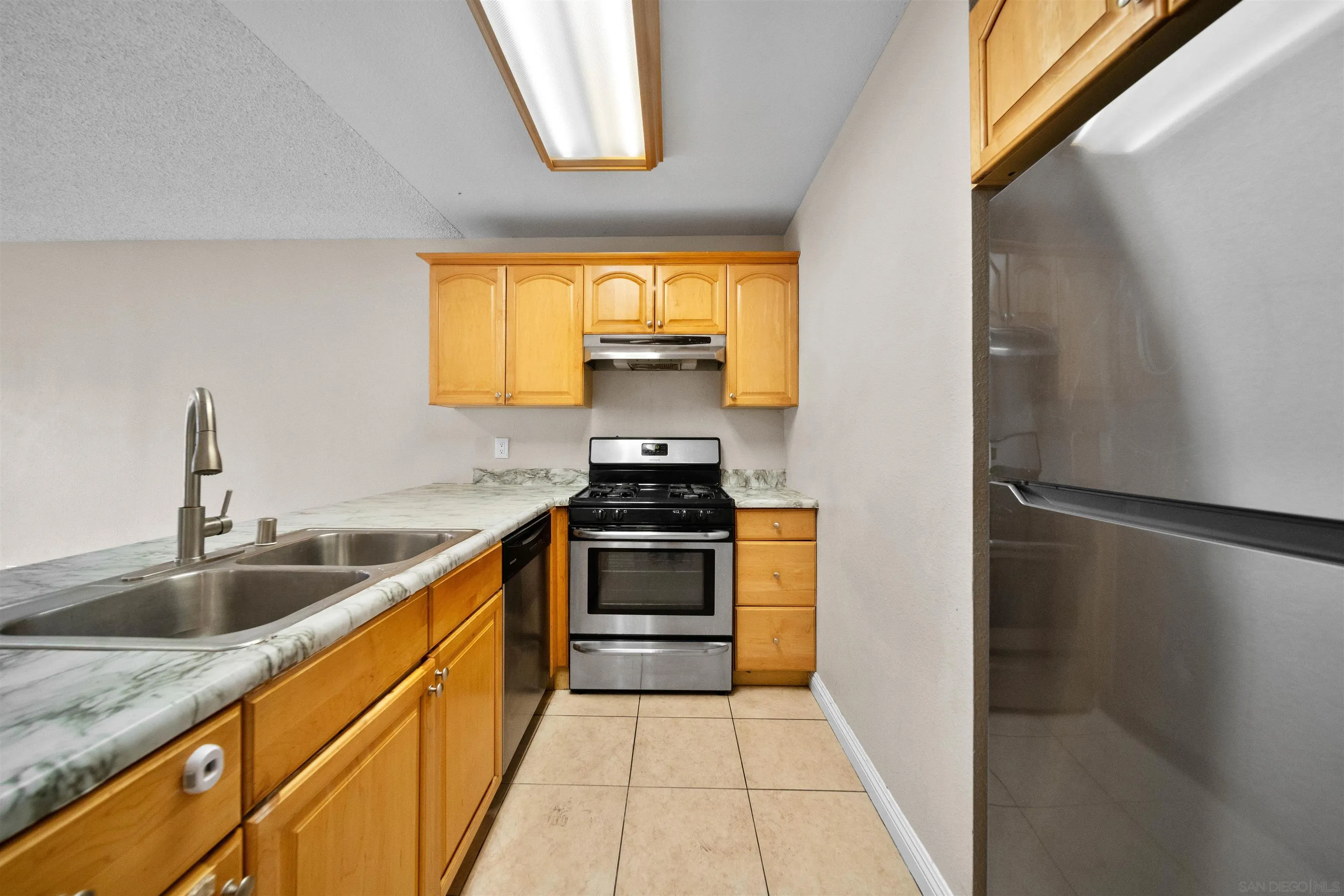 250 50th St Unit: 36