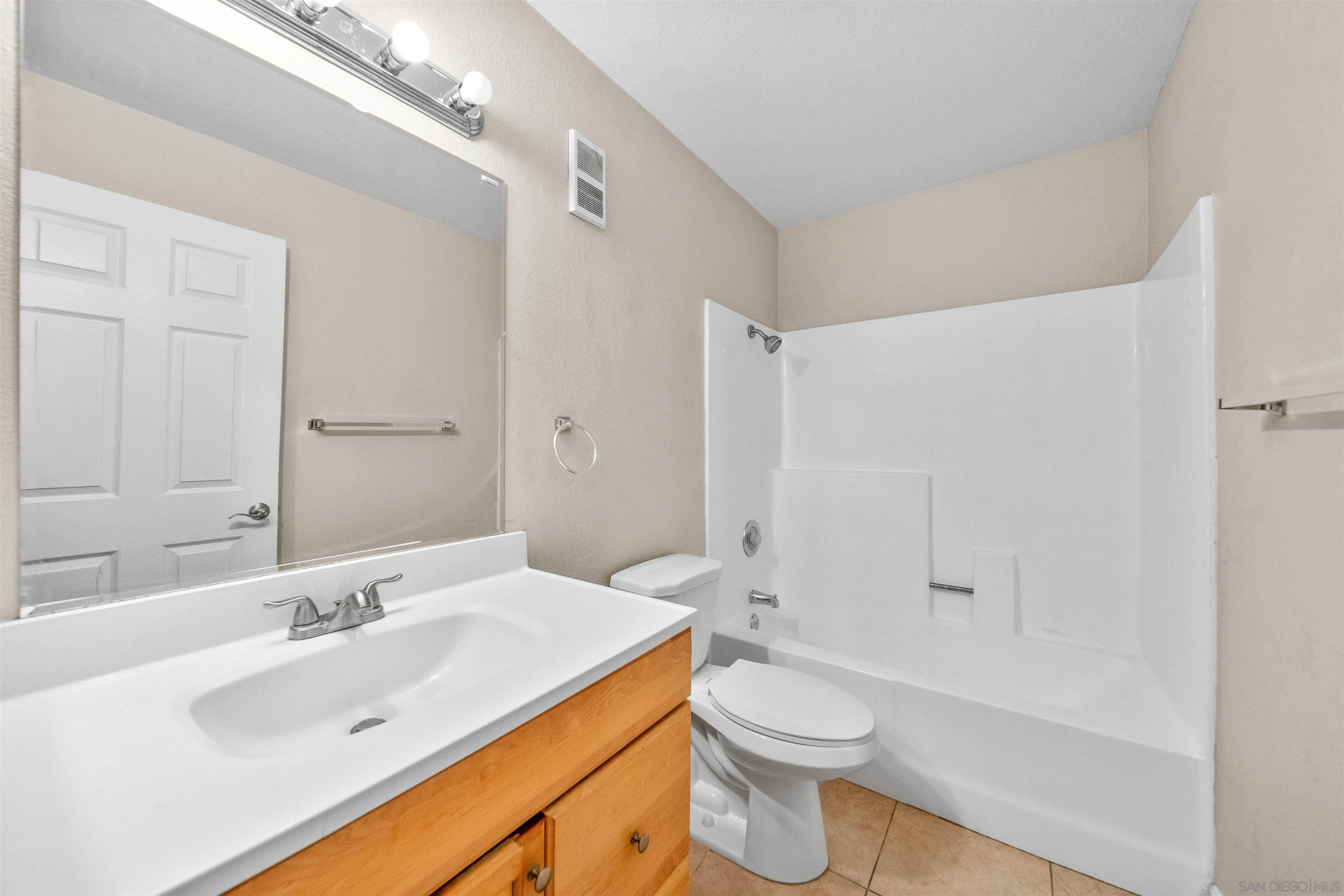 250 50th St Unit: 36