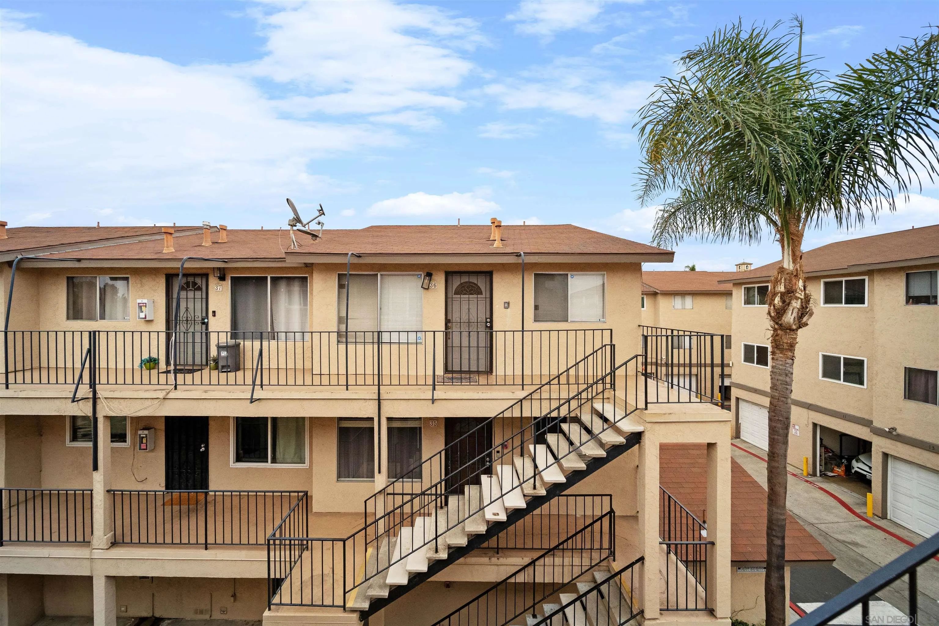 250 50th St Unit: 36