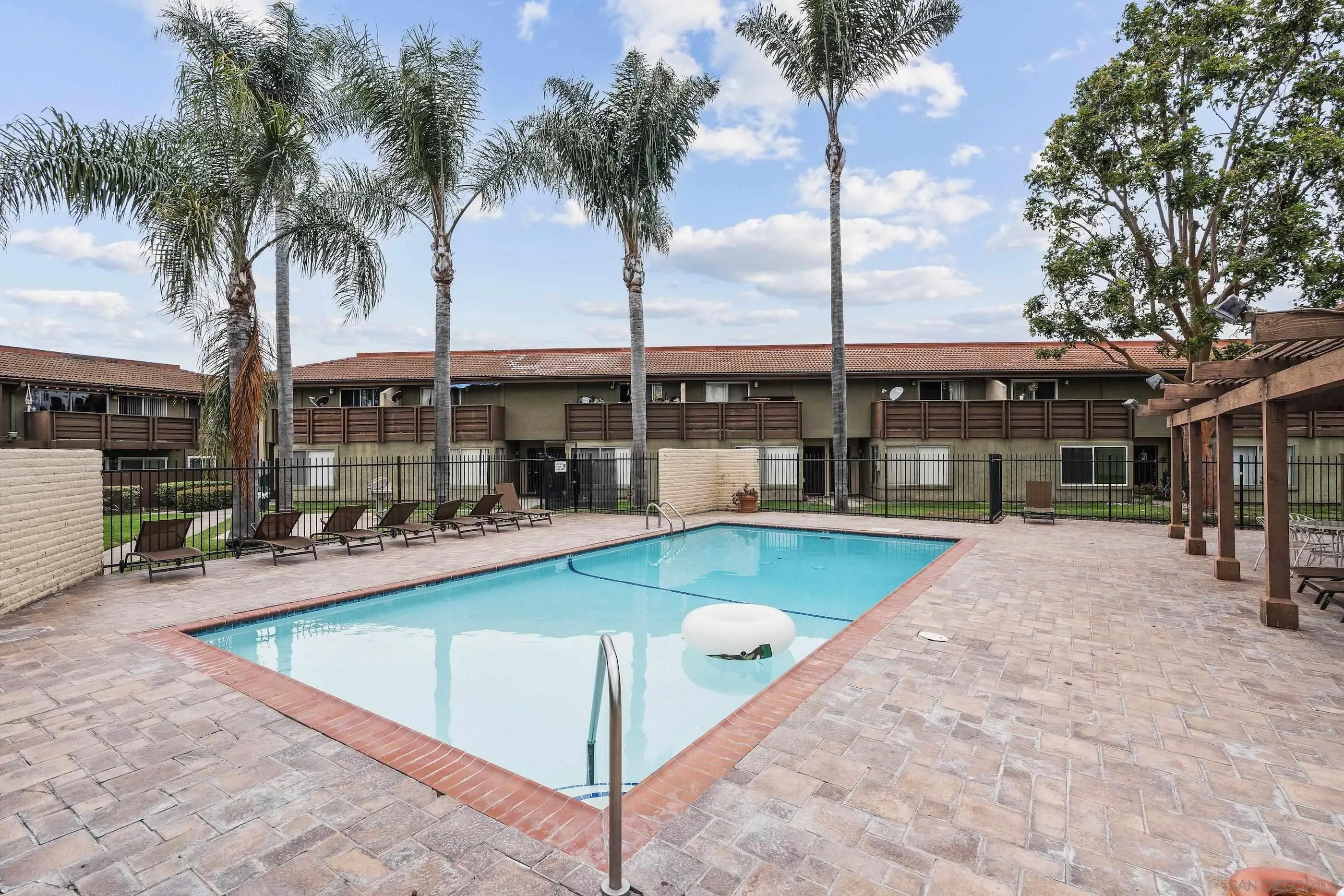 615 Fredricks Ave Unit 145