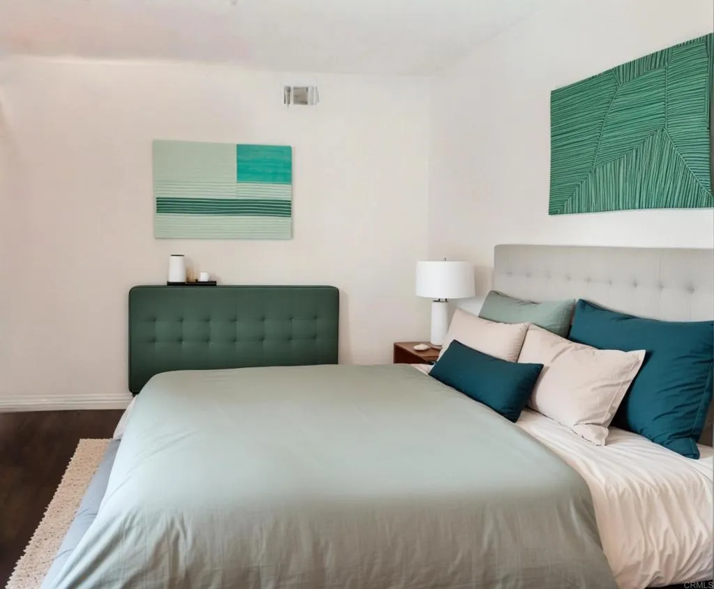 879 W San Ysidro Blvd Unit: 10