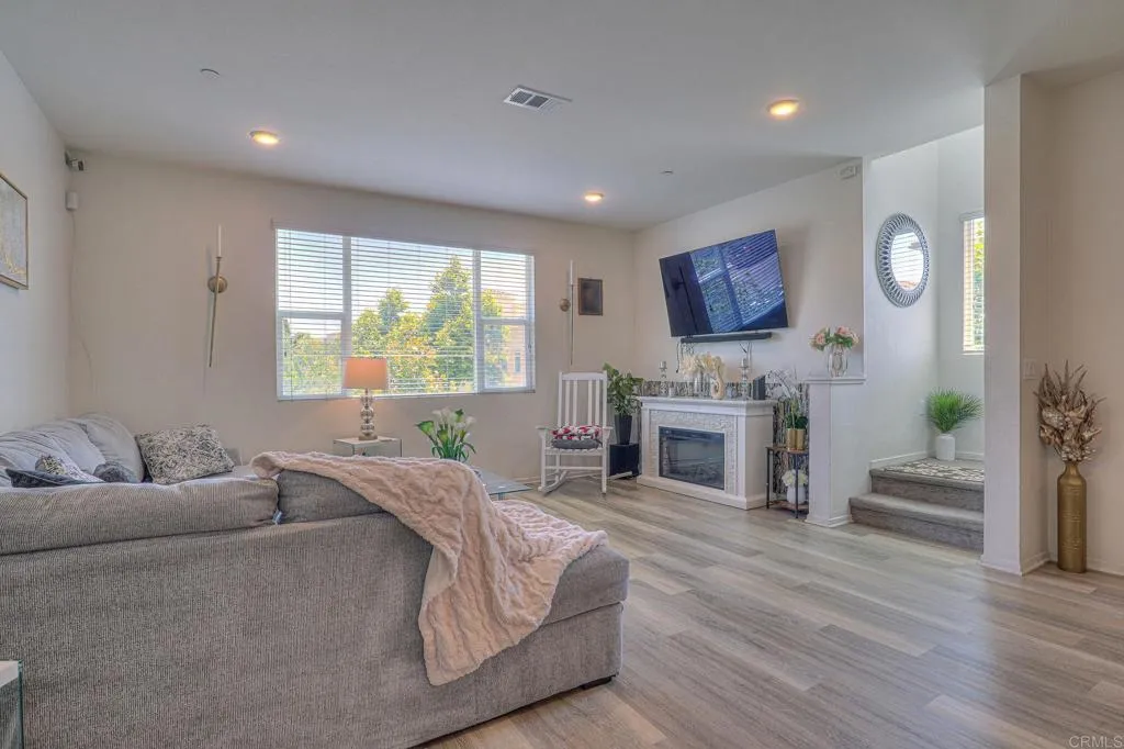 1270 Paseo Sea Breeze Unit 21