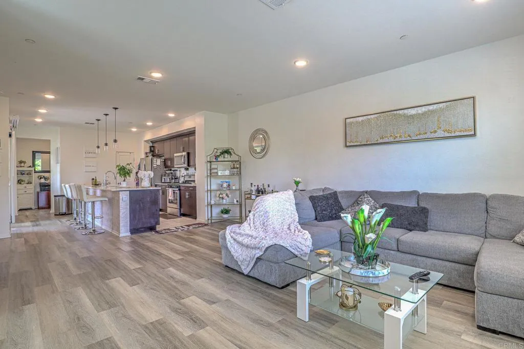 1270 Paseo Sea Breeze Unit 21