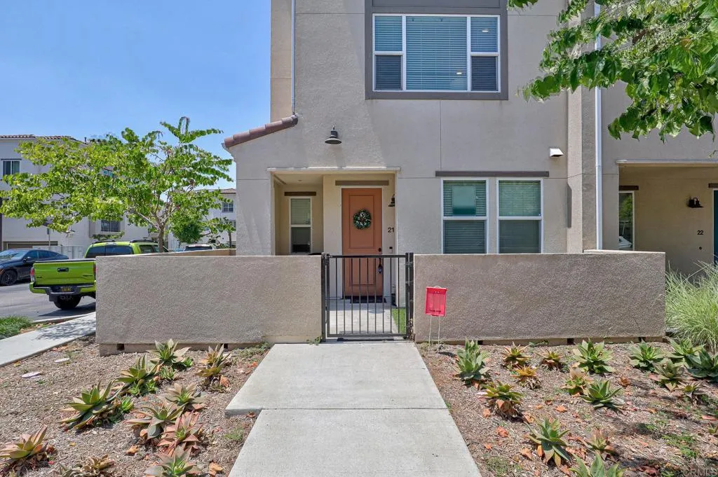 1270 Paseo Sea Breeze Unit 21