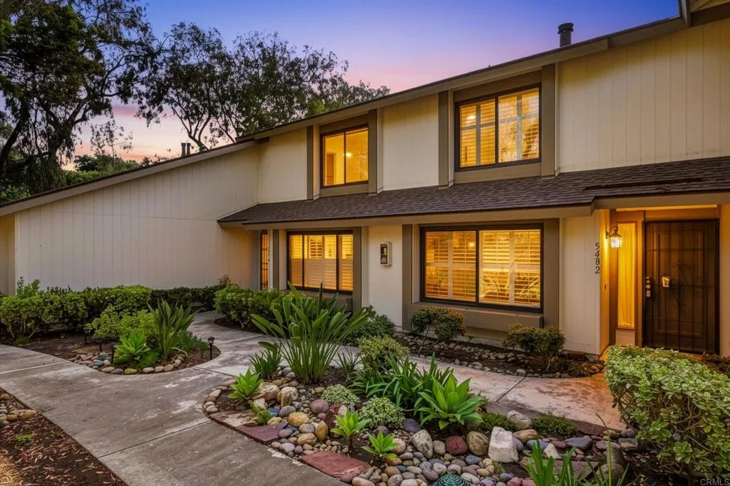 5482 Rebolla Lane