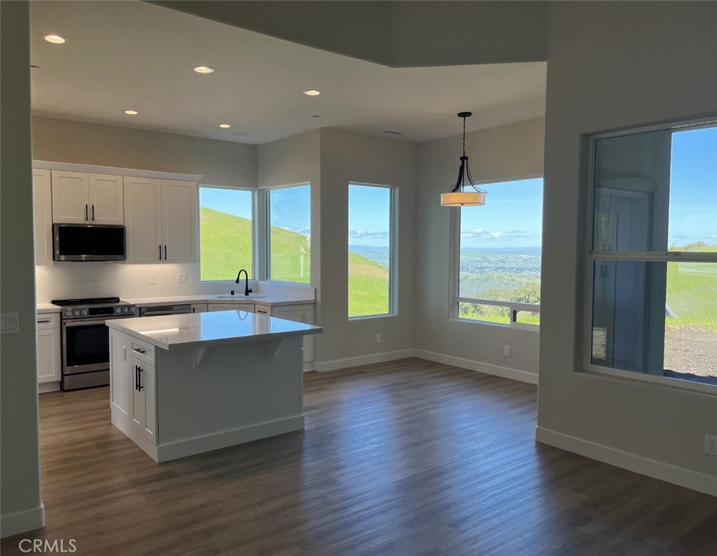 12715 Escabroso Court