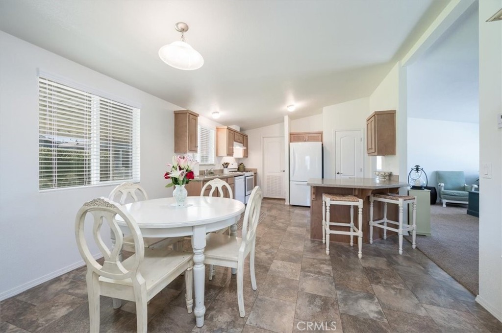 765 Mesa View Drive 1