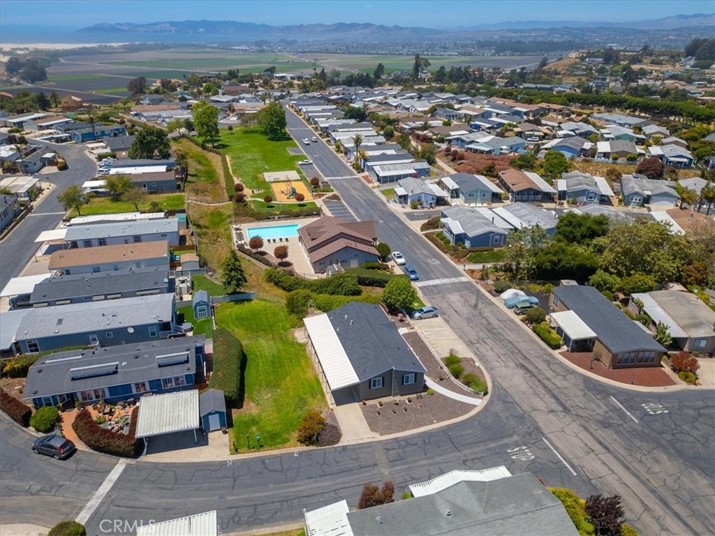 765 Mesa View Drive 1