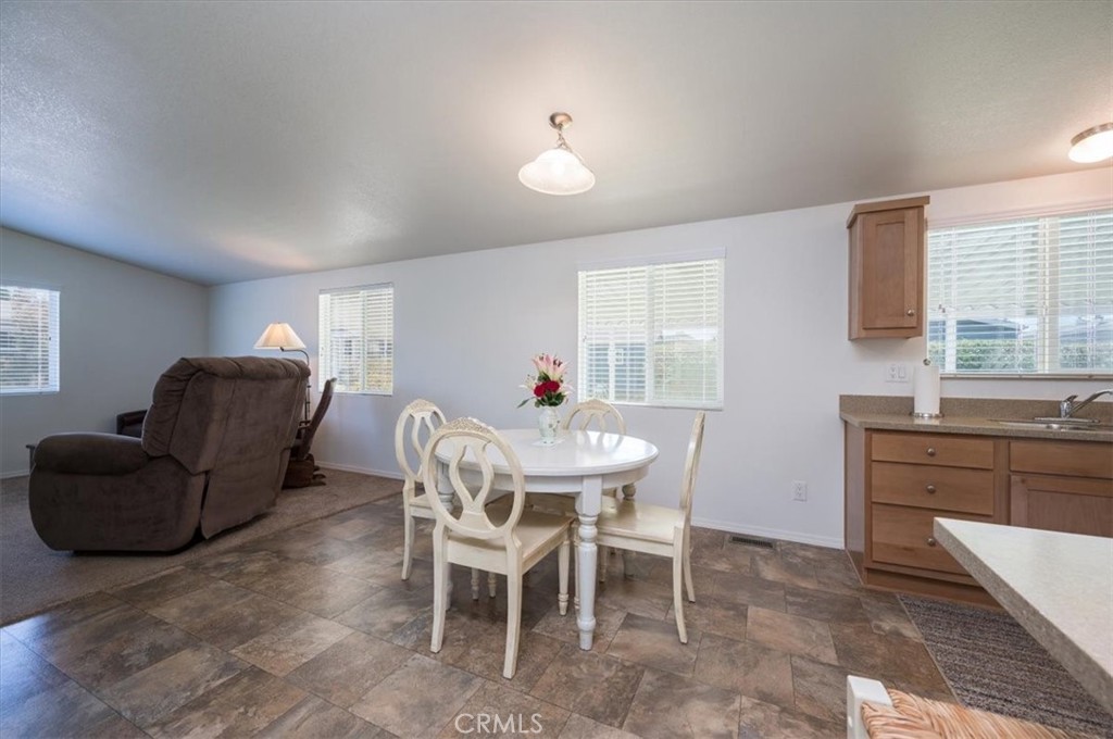 765 Mesa View Drive 1