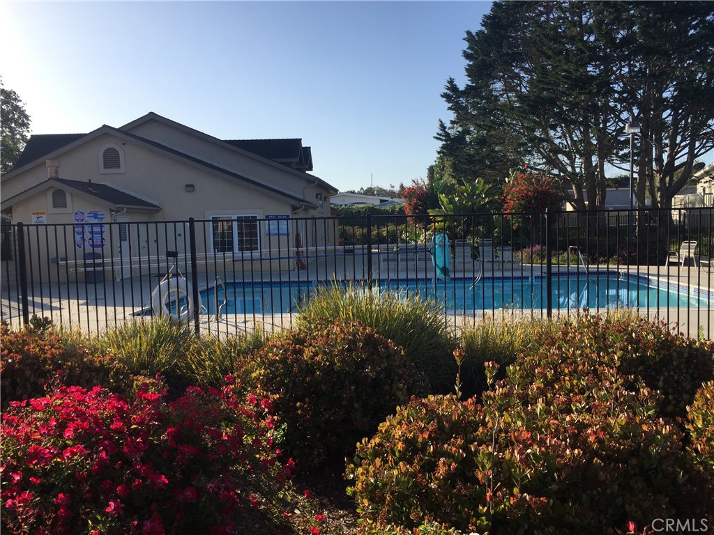 765 Mesa View Drive 1