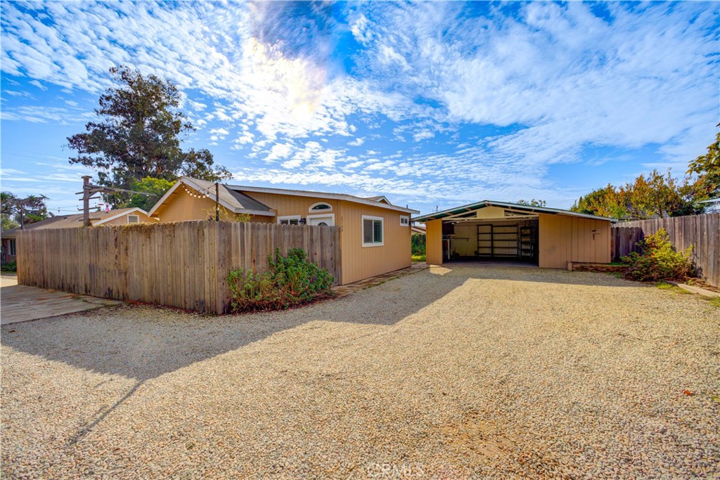 870 Southland Street A&B