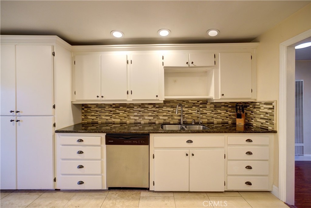 870 Southland Street A&B