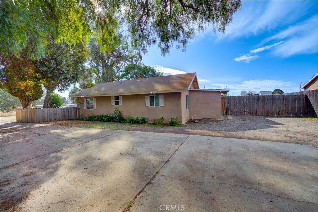 870 Southland Street A&B