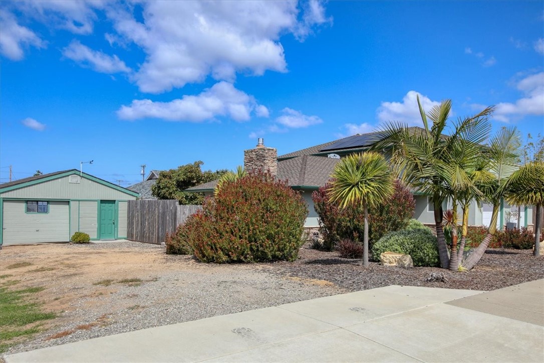 404 Pecan Street