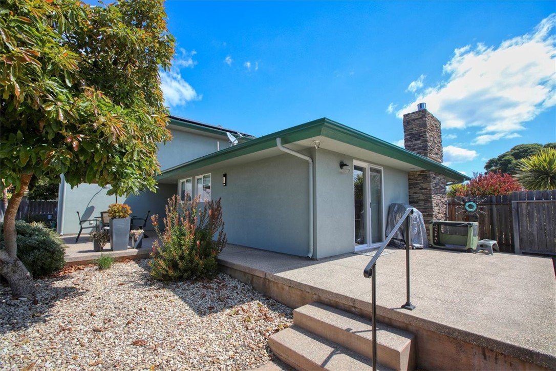 404 Pecan Street
