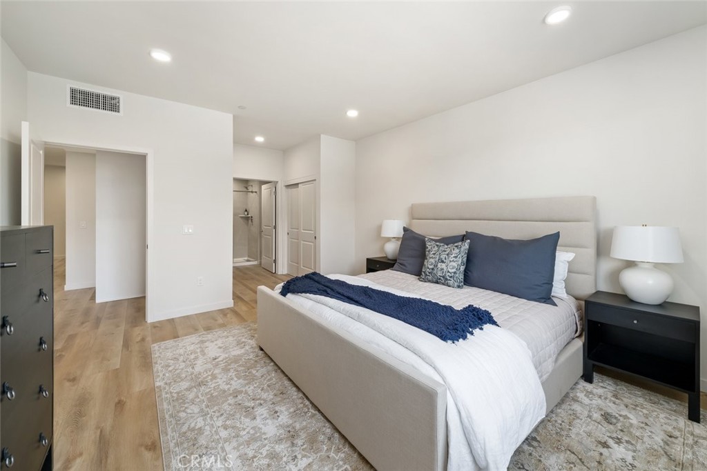 2475 Victoria Avenue 402