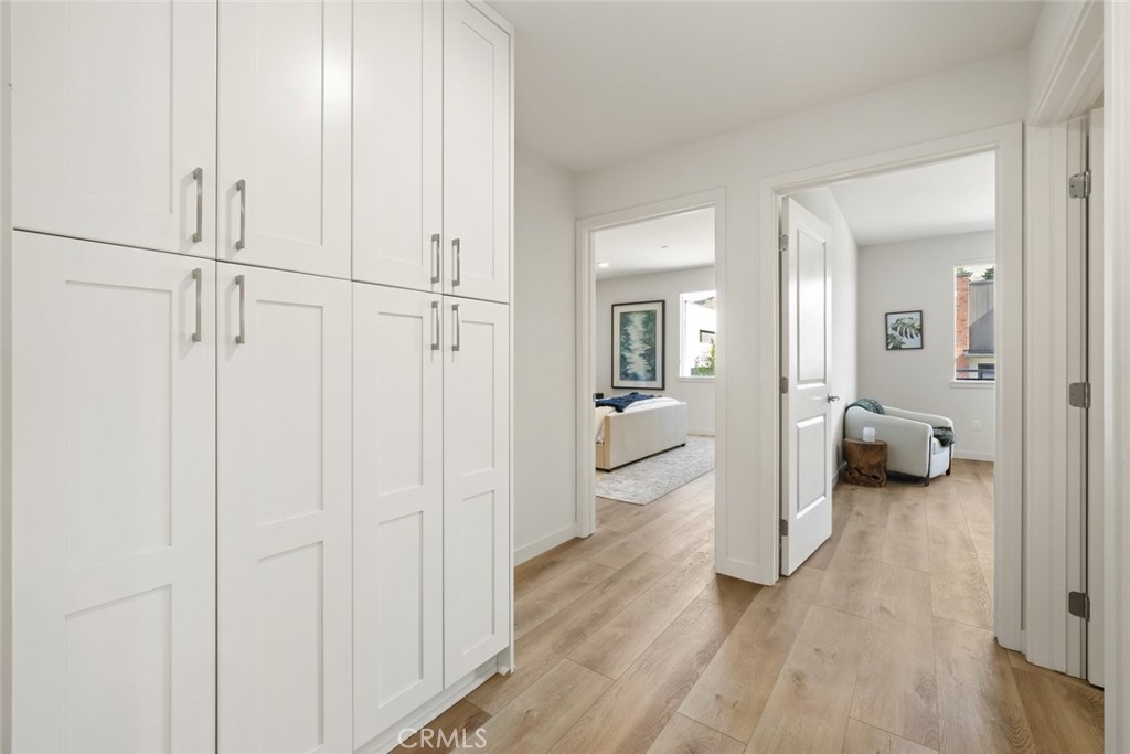 2475 Victoria Avenue 402