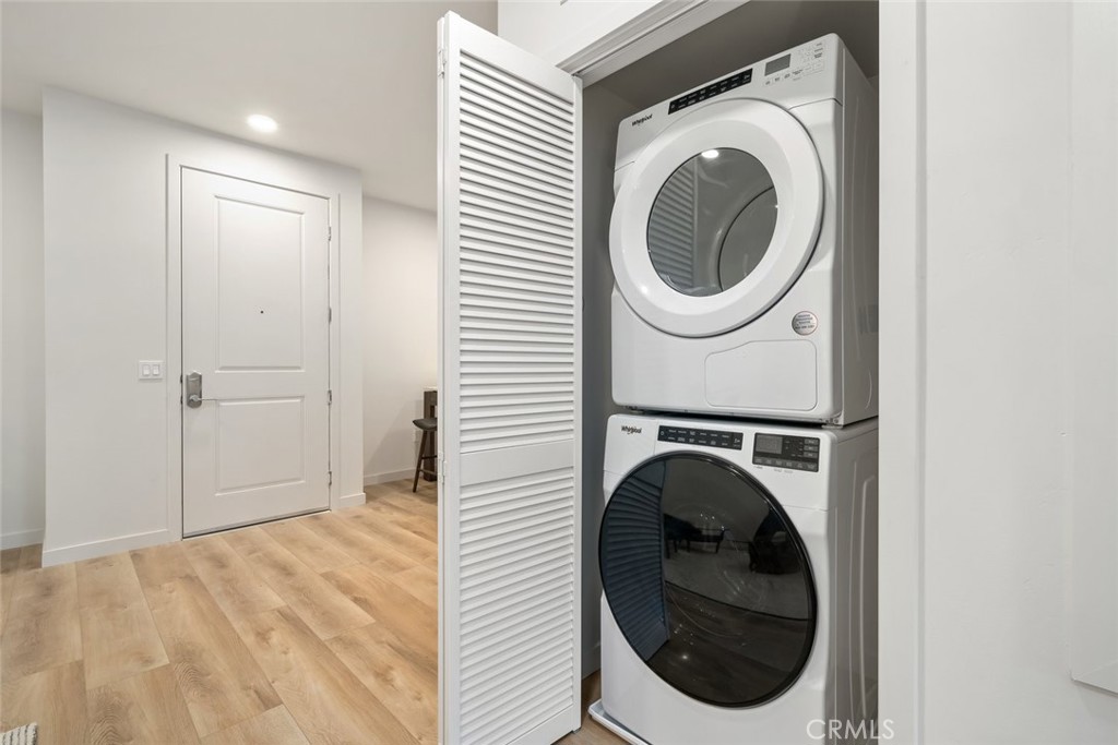 2475 Victoria Avenue 402