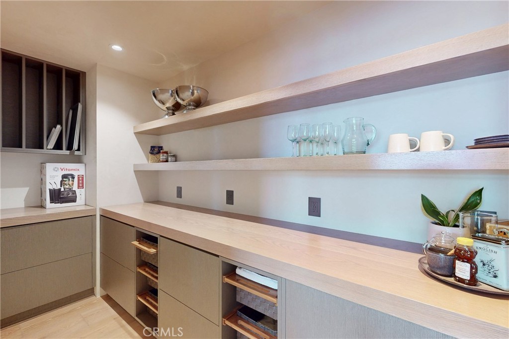 670 Santa Lucia Avenue