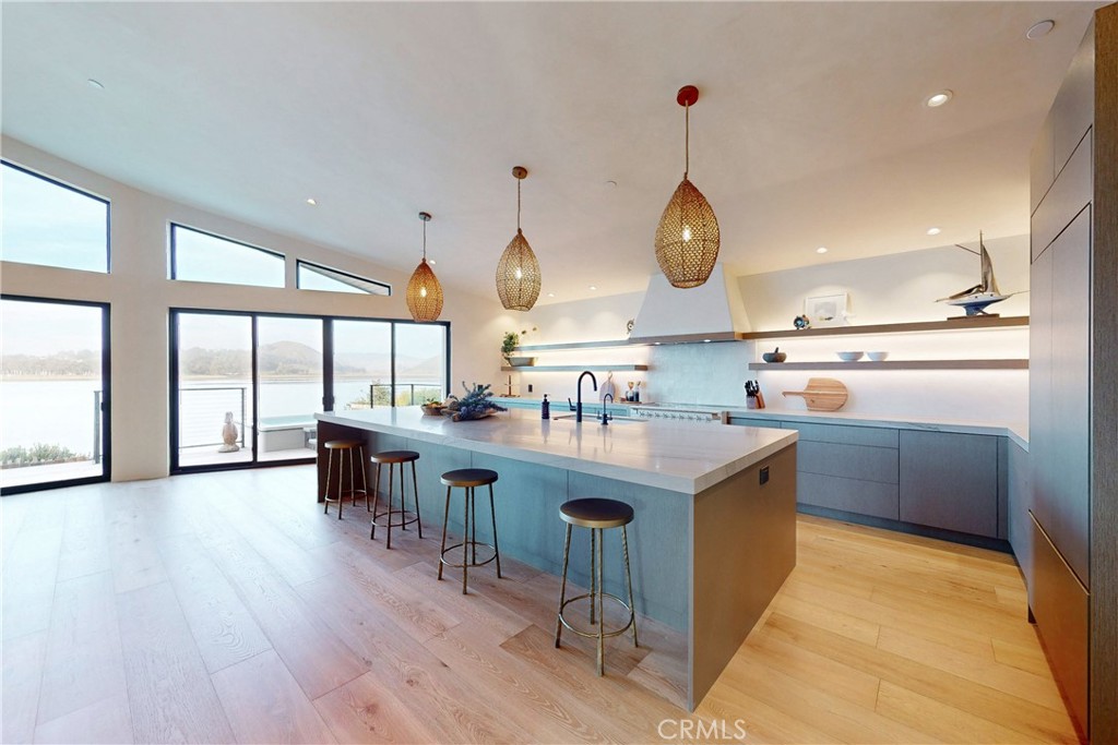 670 Santa Lucia Avenue