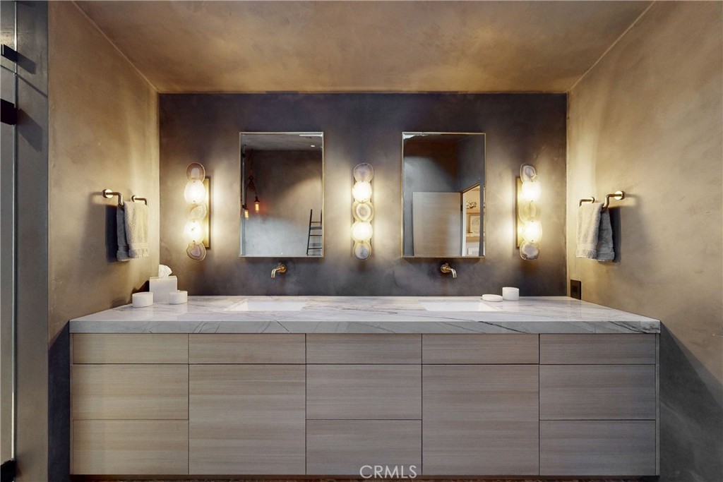 670 Santa Lucia Avenue