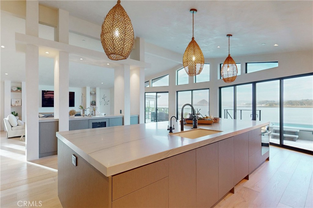 670 Santa Lucia Avenue